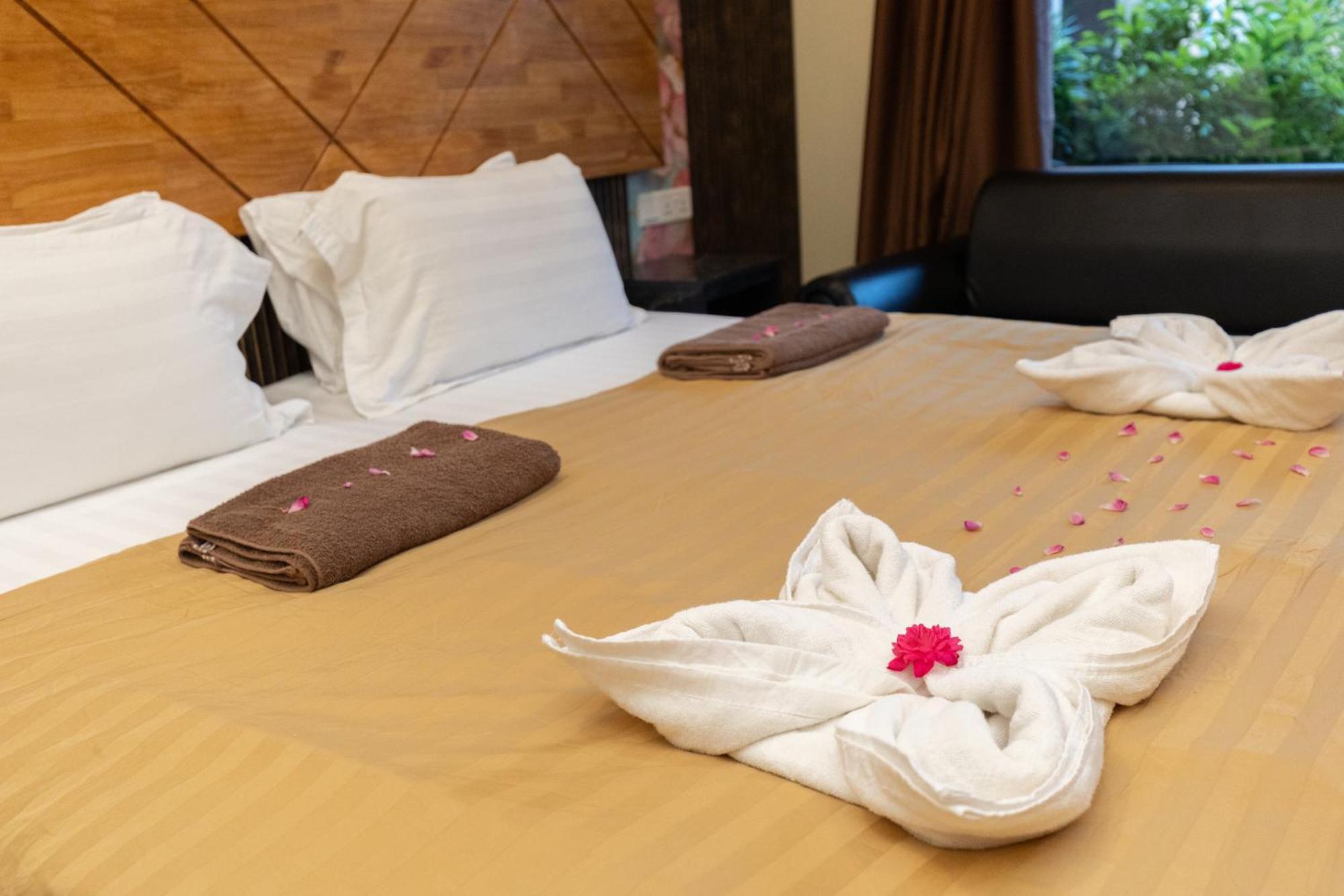 Tranquil Thoddoo Hotel Exterior photo