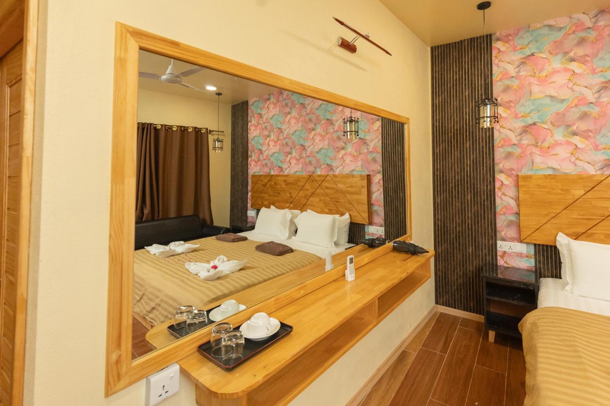 Tranquil Thoddoo Hotel Exterior photo